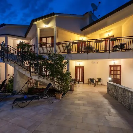 Ferienwohnung Mit Sauna, Meerblick, Whirlpool, Pool, Wlan Und Einem Grill Appartement *